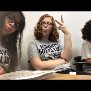 Meet your Posher, Abi